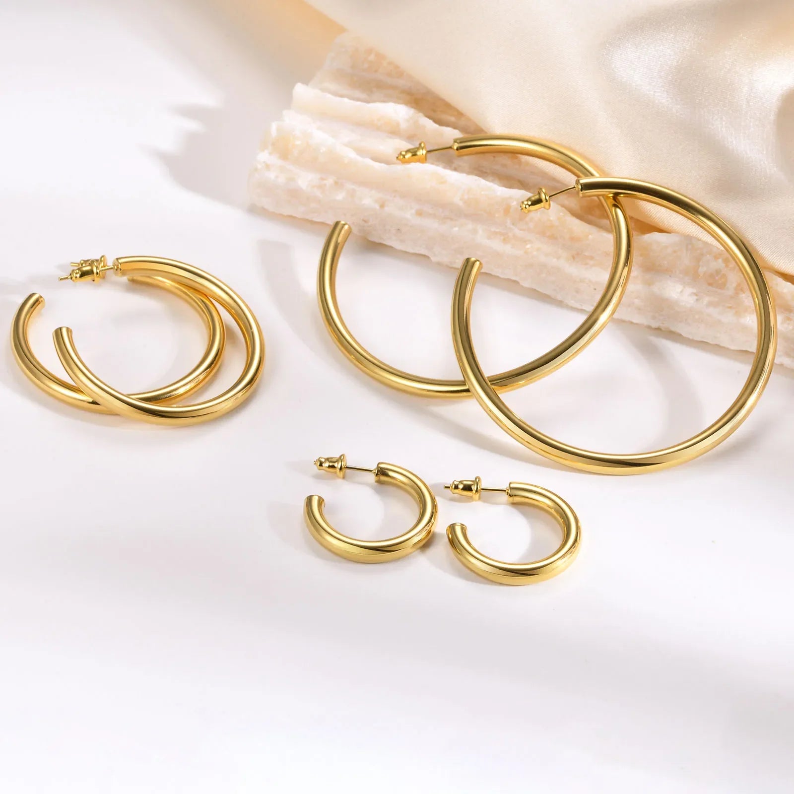 Waterproof Chunky Circle Hoop Earrings For Women, Gold Plated Stainless Steel Loop Earring 25/42/50/63mm