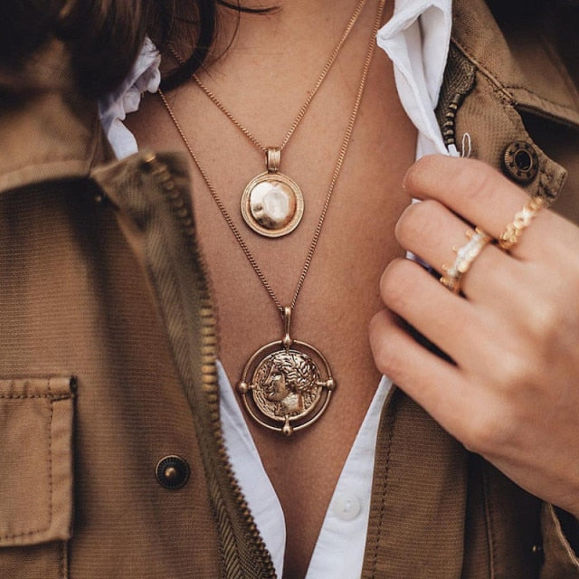 Women’s Layered Gold Chain Necklace Set